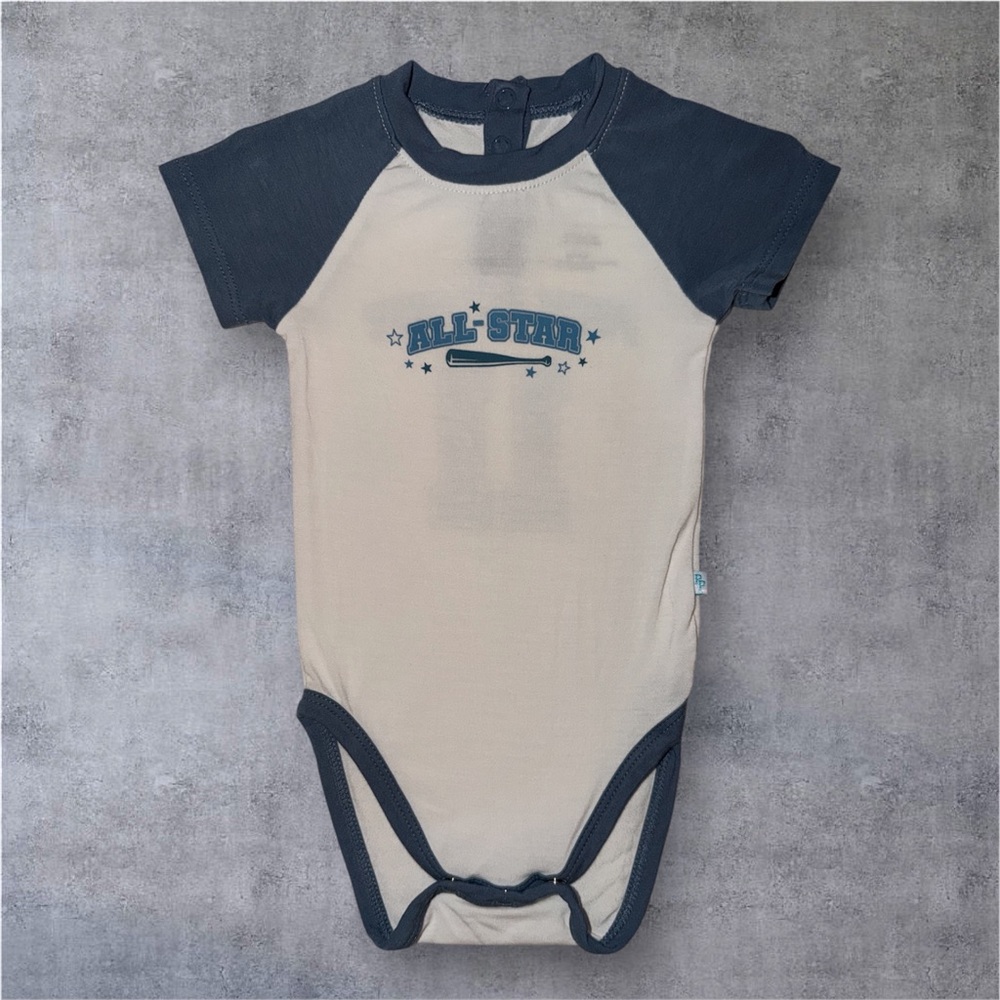 Posh Peanut All-Star Bamboo Bodysuit | Size 3-6 months